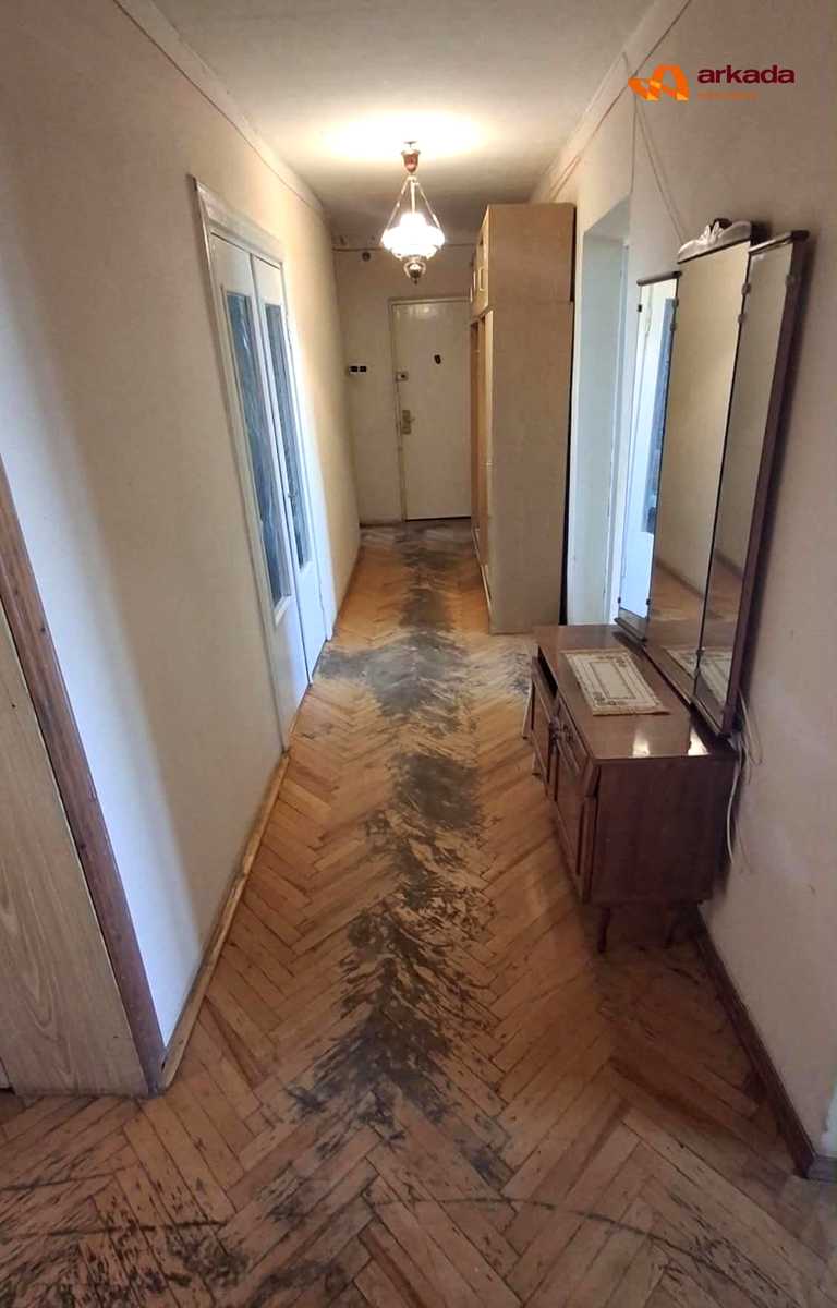 1872598549353431