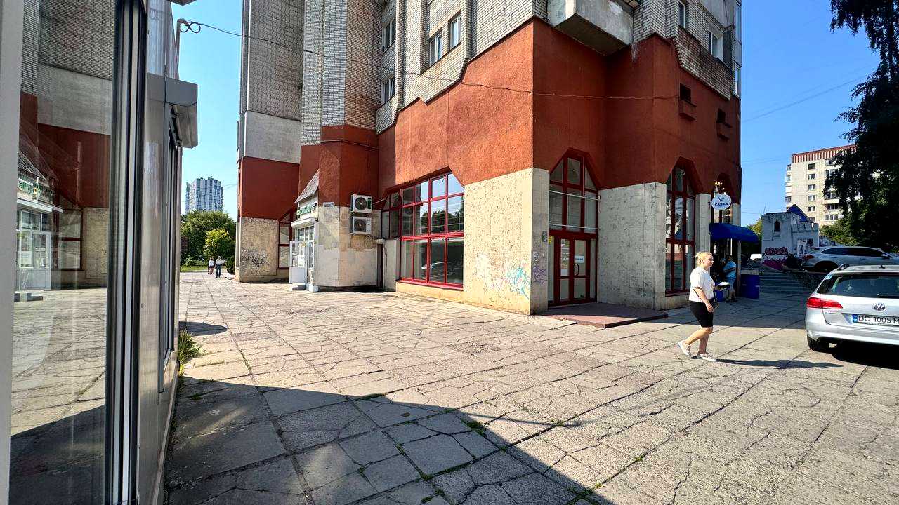 1872598920860577