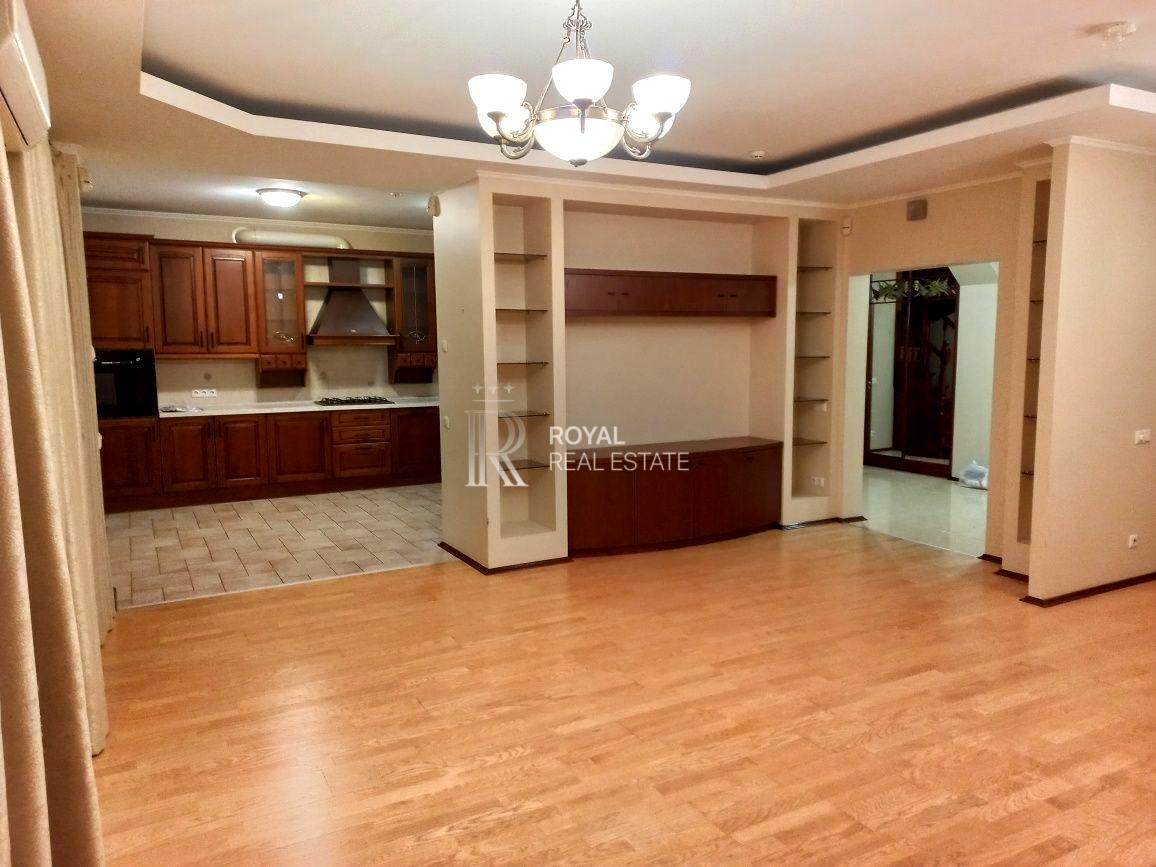 1872605162906718