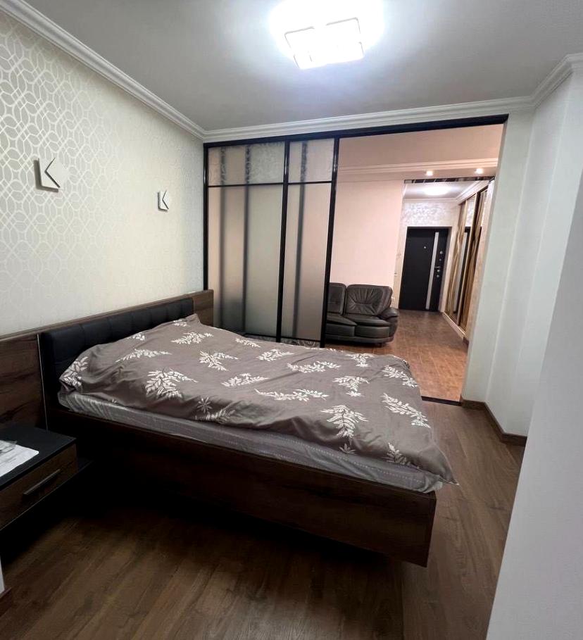 1872612883803515