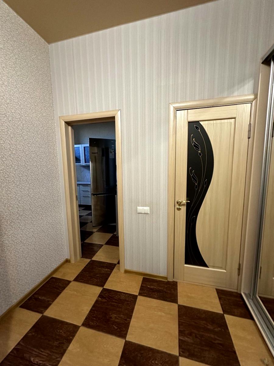 1872617079872068