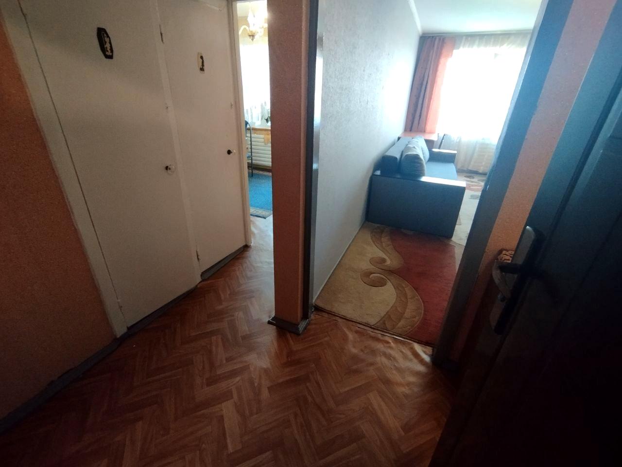 1872628235958663
