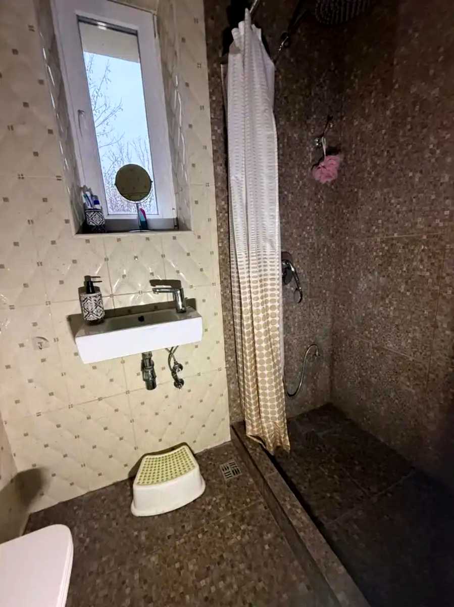 1872661870319451