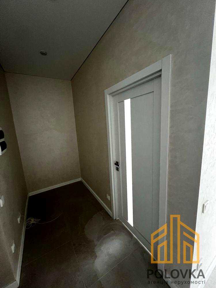 1872667769987767