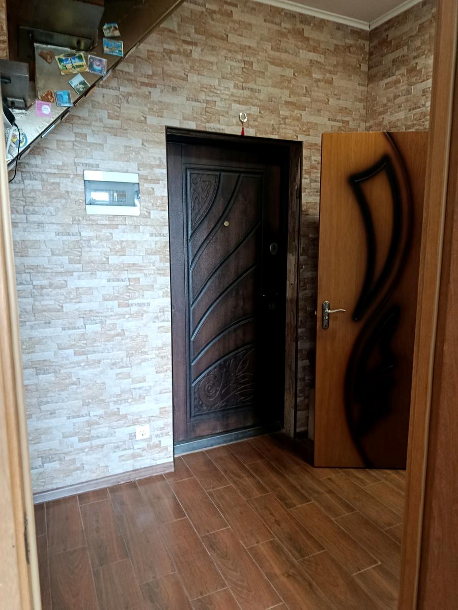 1872667881785637