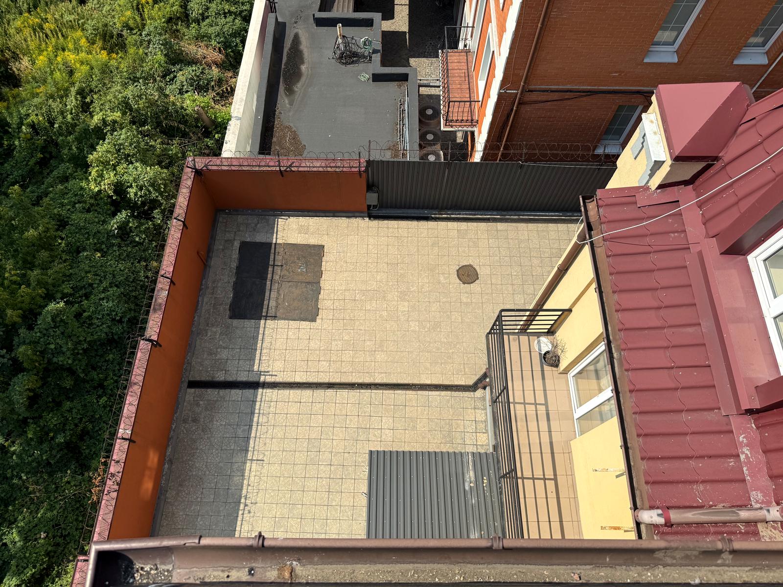 1872668056309588