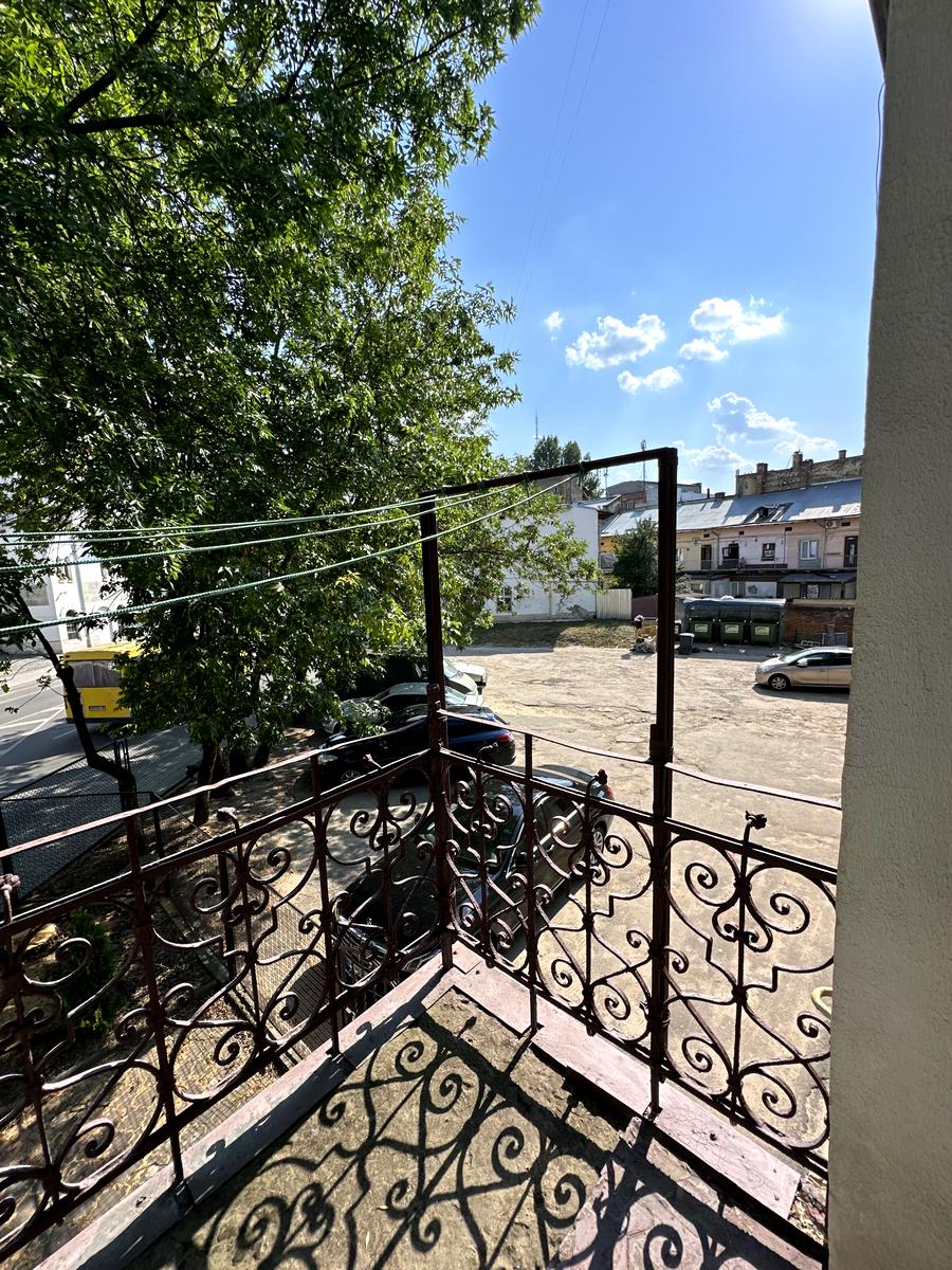 1872672564363030