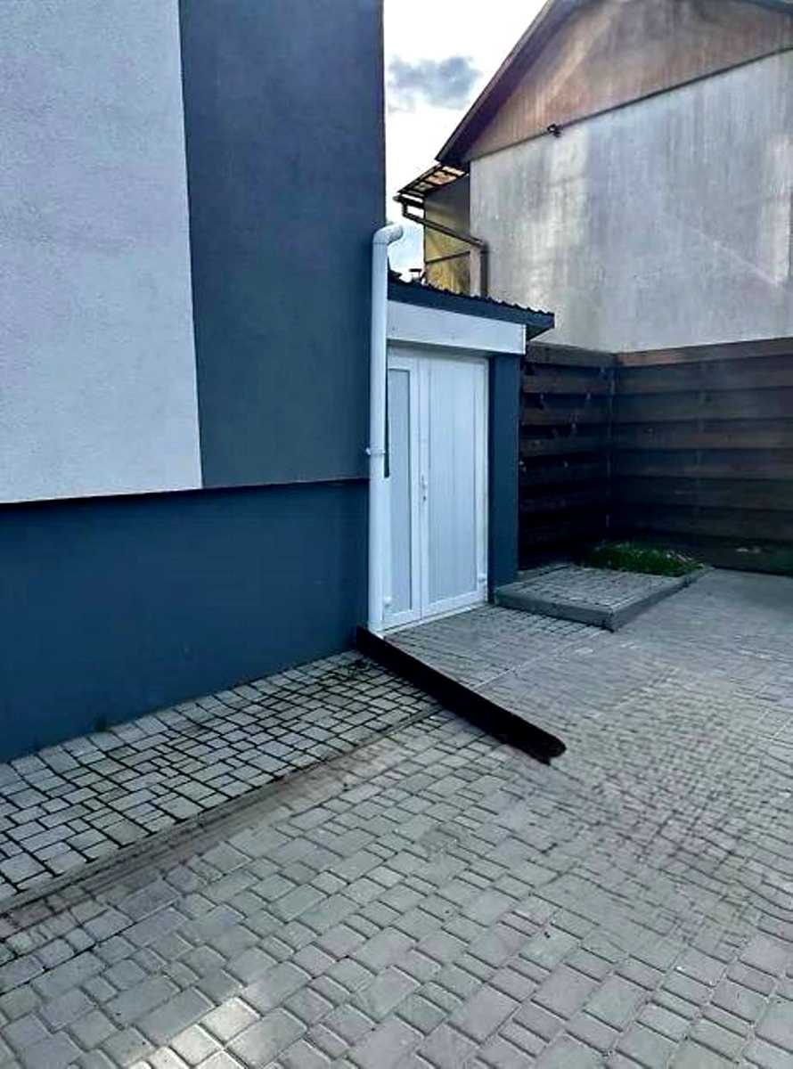 1872674429484186