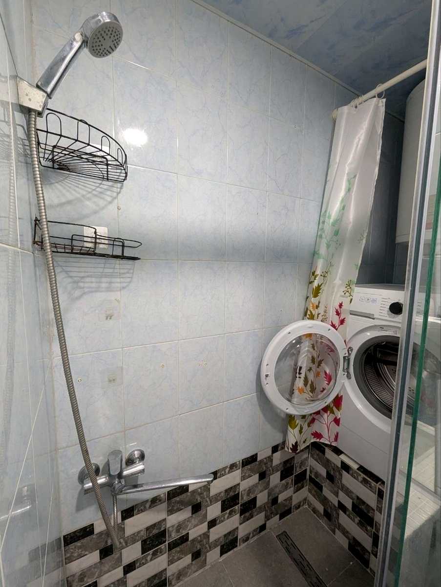 1872675657584120
