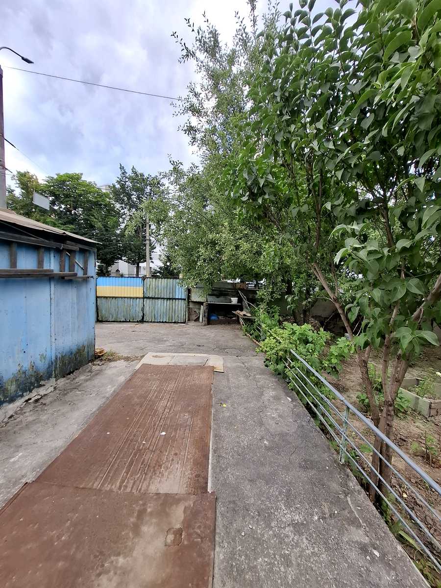 1872679712337300