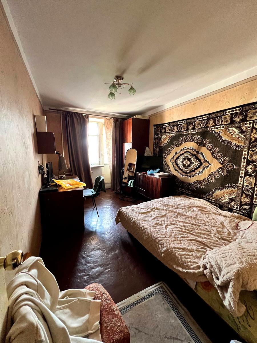 1872681500469924