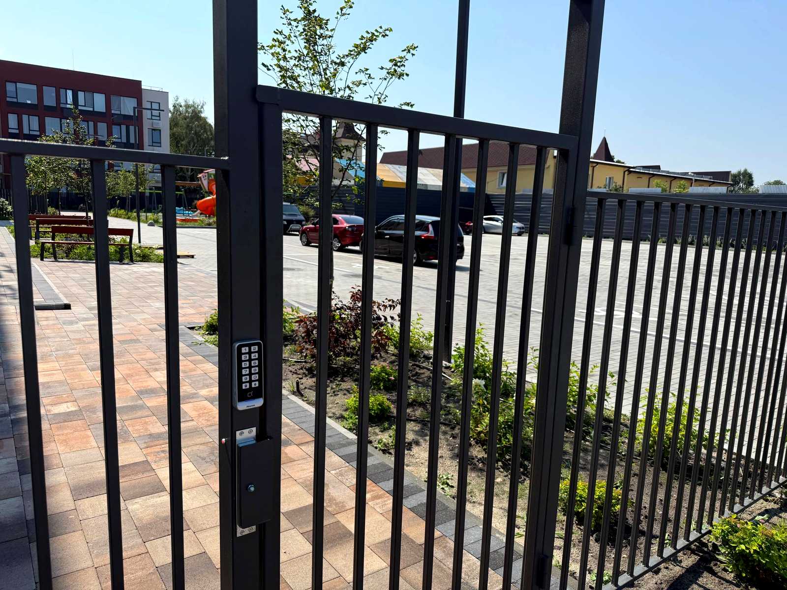 1872683537708183