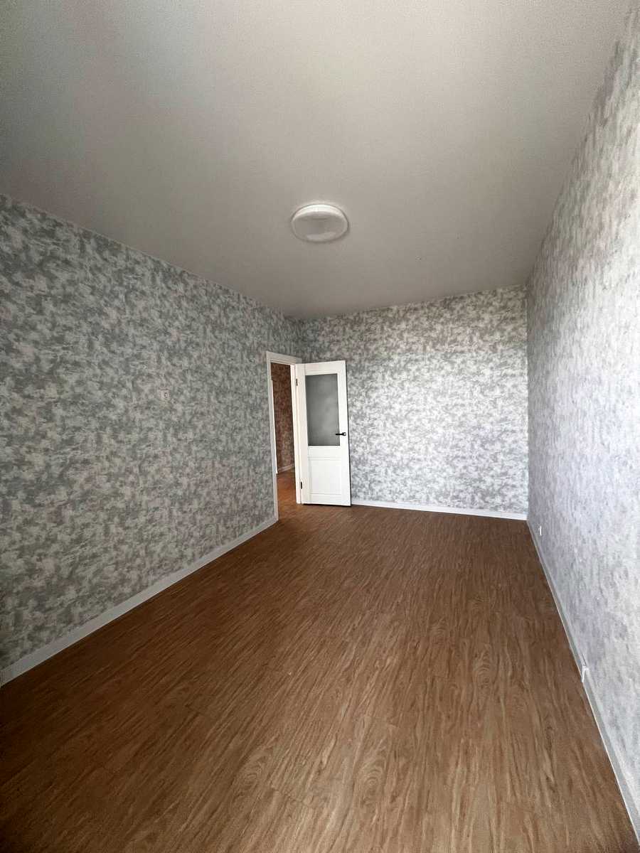1872684073782915