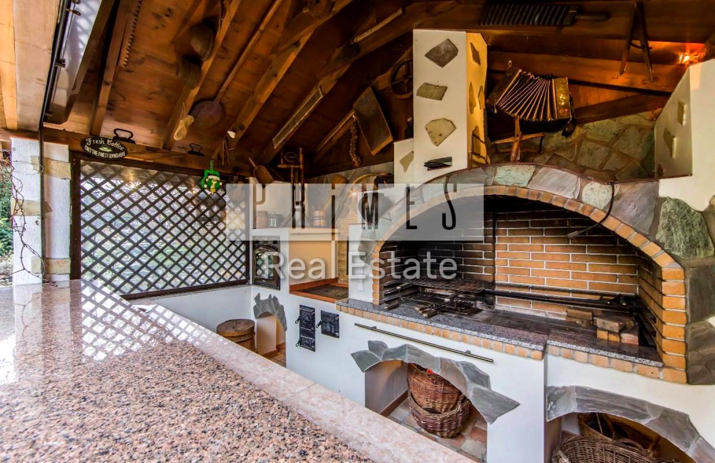 1872684244324583