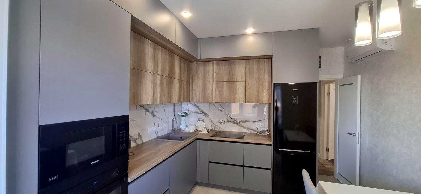 1872684553678297