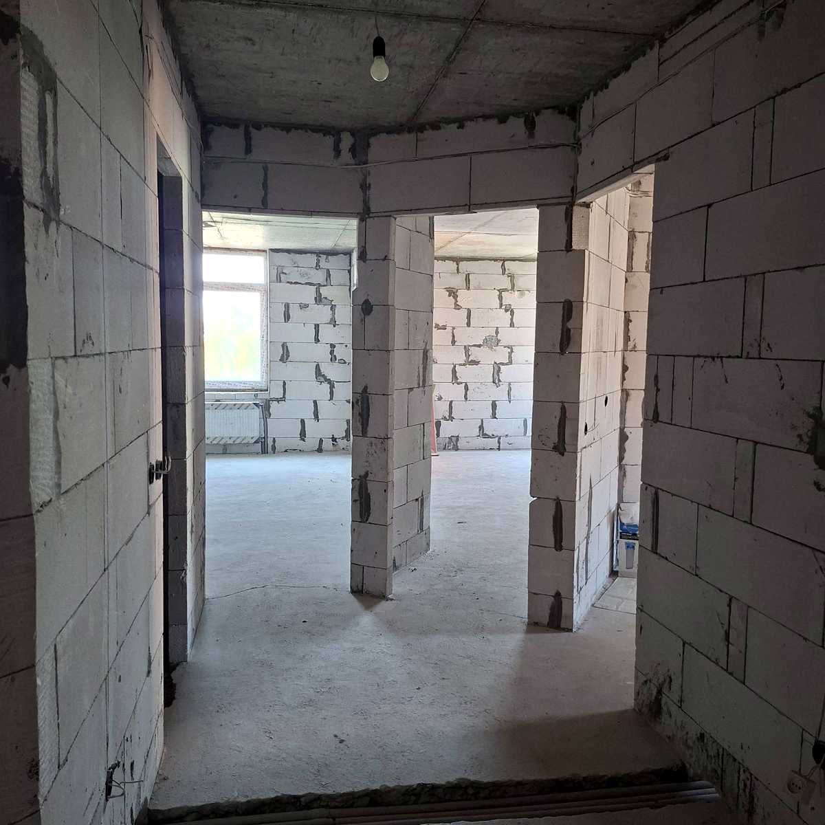 1872685394374458
