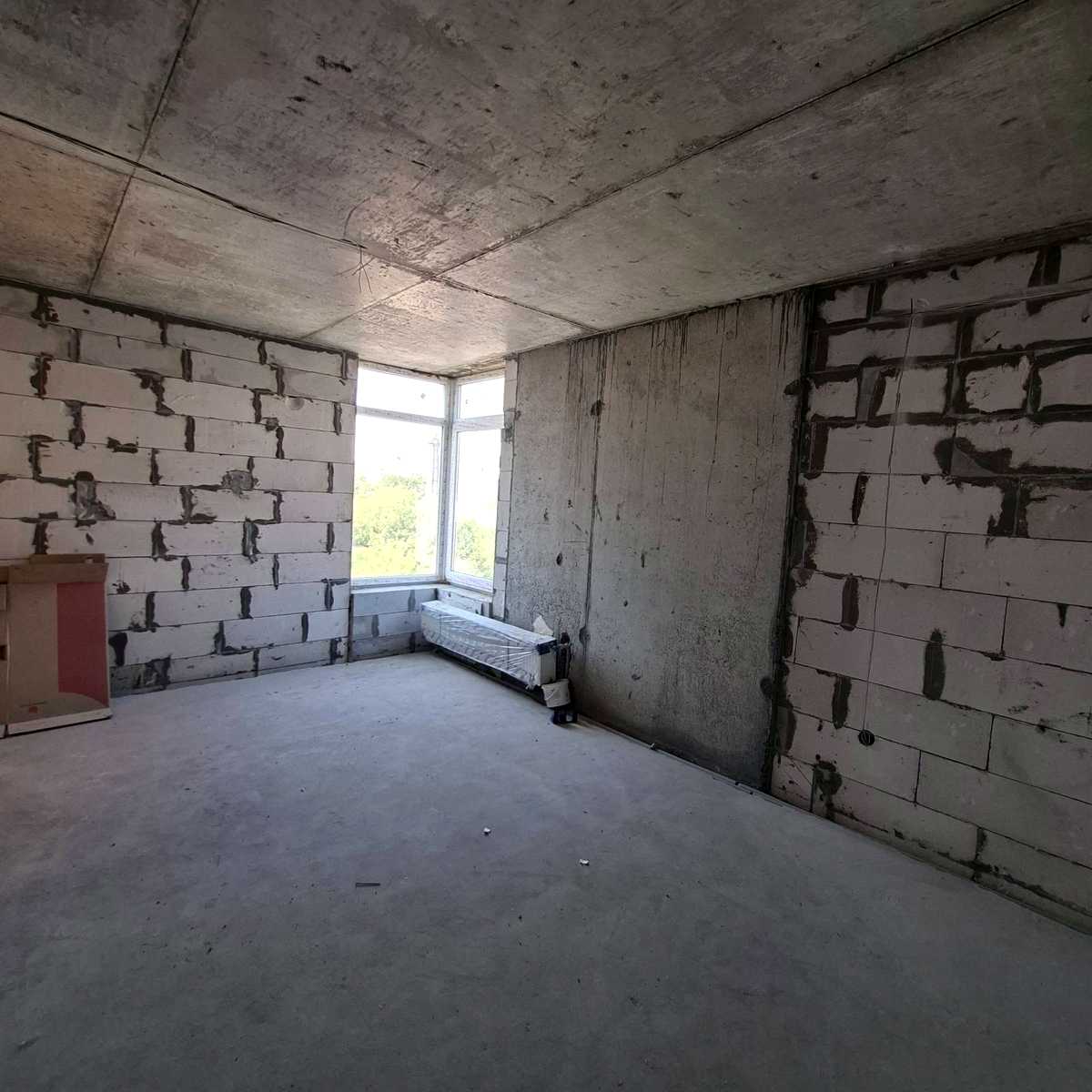 1872685395555354