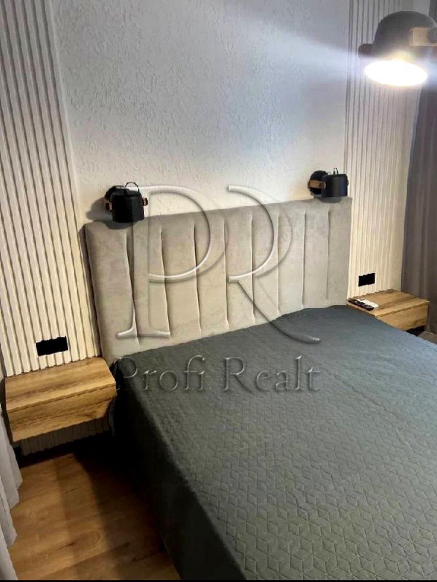 1872694667764786