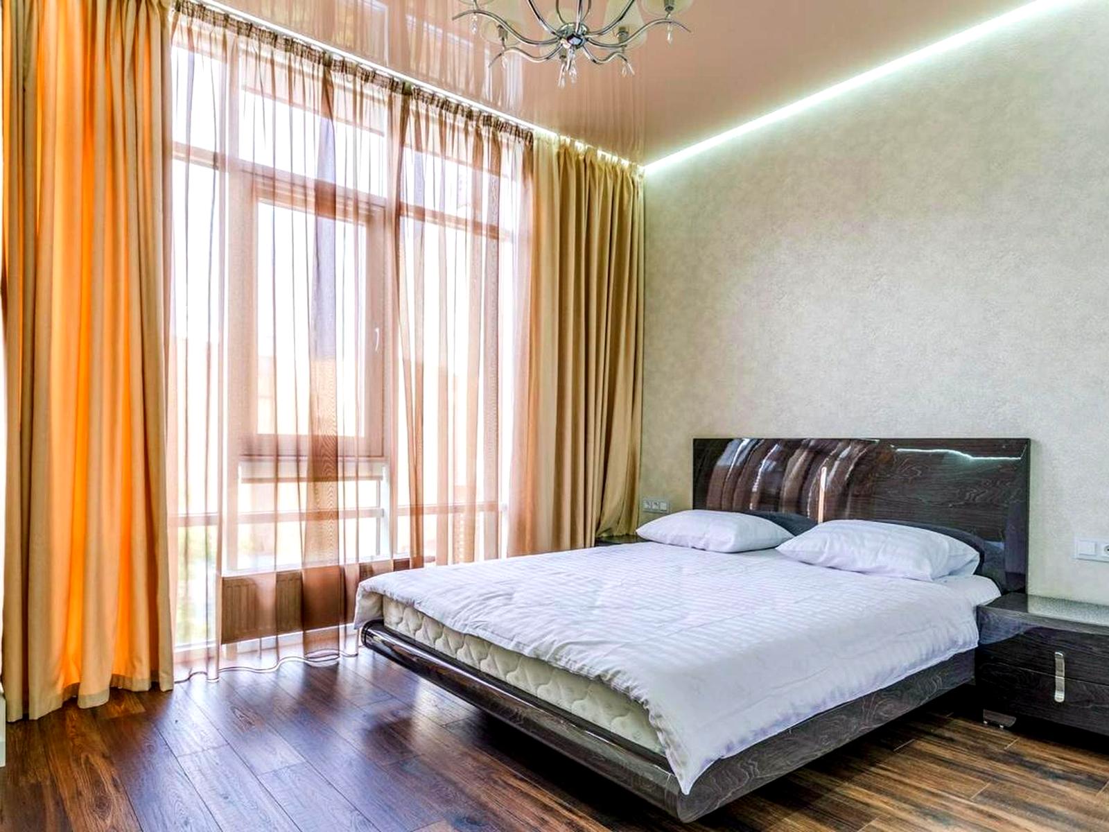 1872707650139367