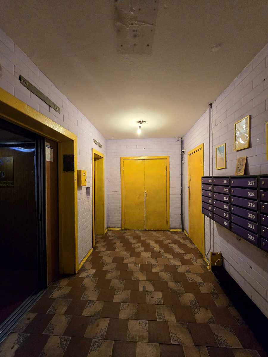 1872707856239008