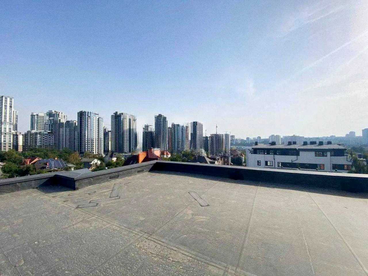 1872708072411944