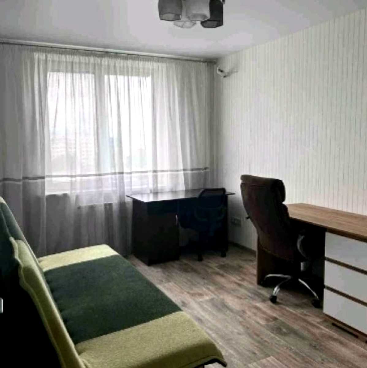 1872713641506325