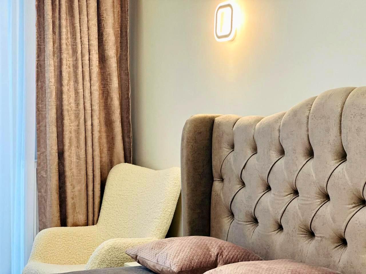 1872715255895523