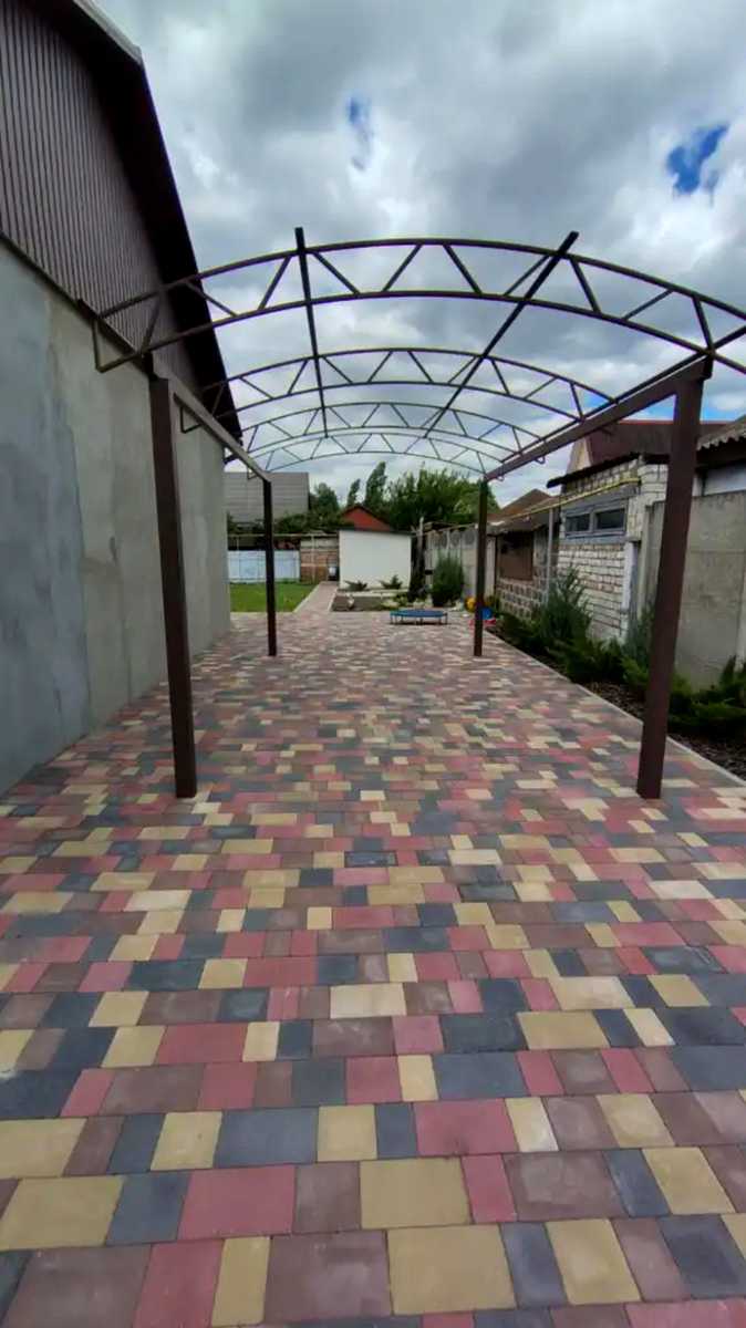 1872749900084142