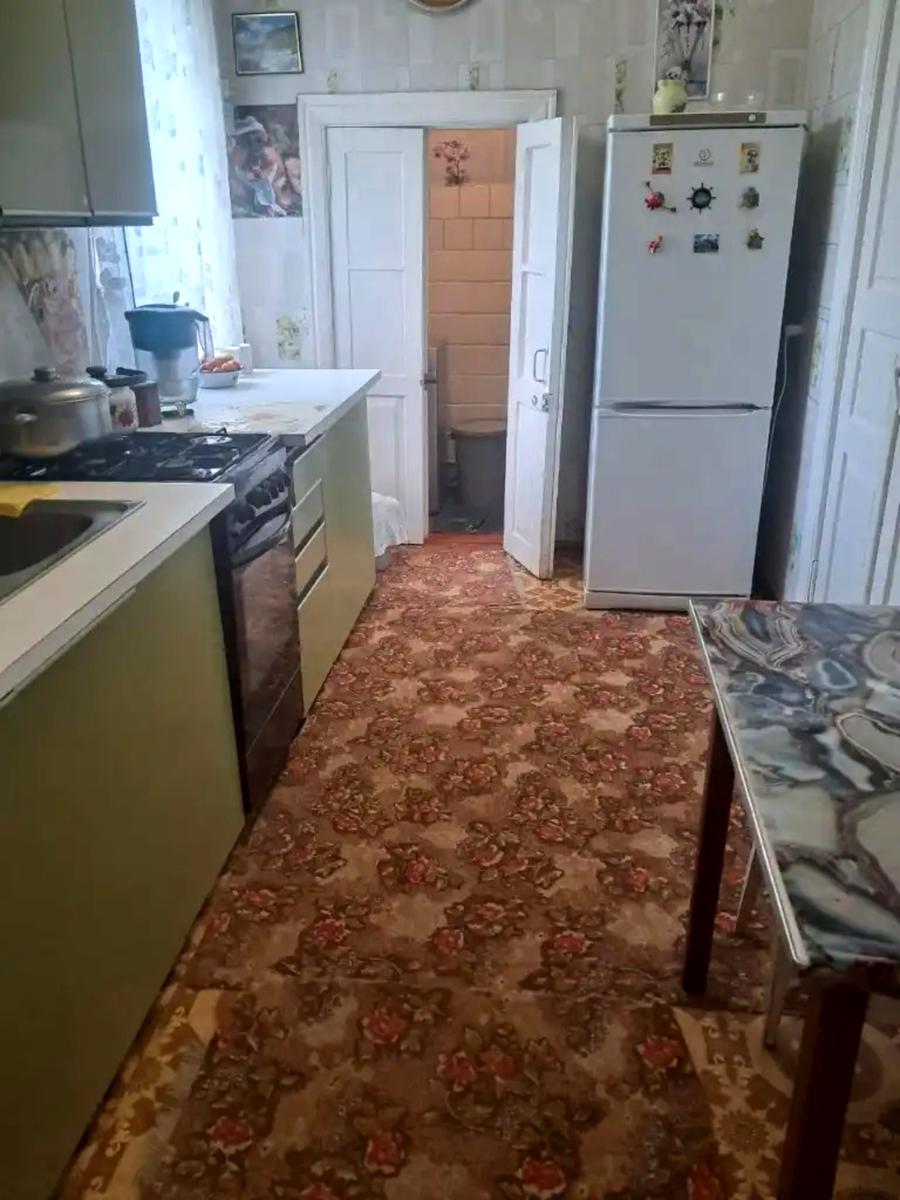 1872750881917727