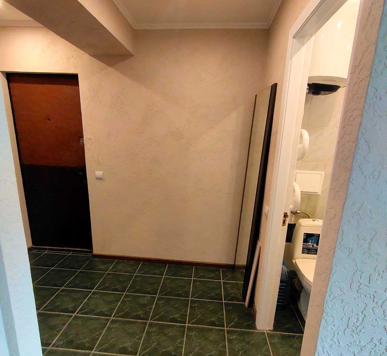 1872751683636288