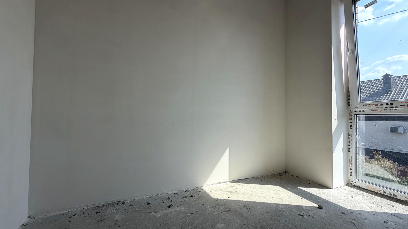 1872752002977752