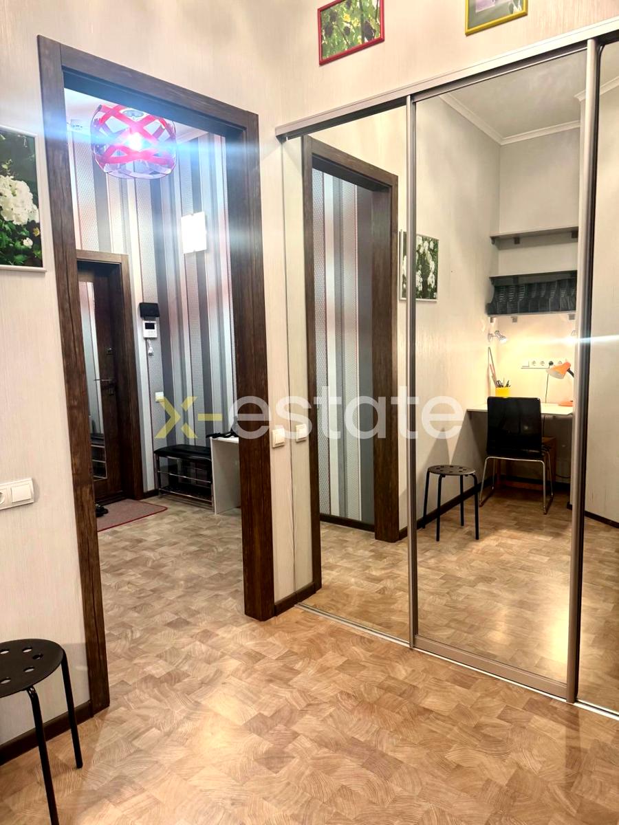 1872756382977838