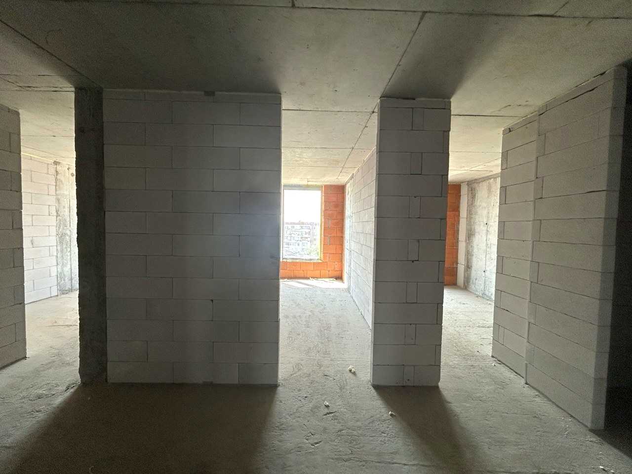 1872764385788893
