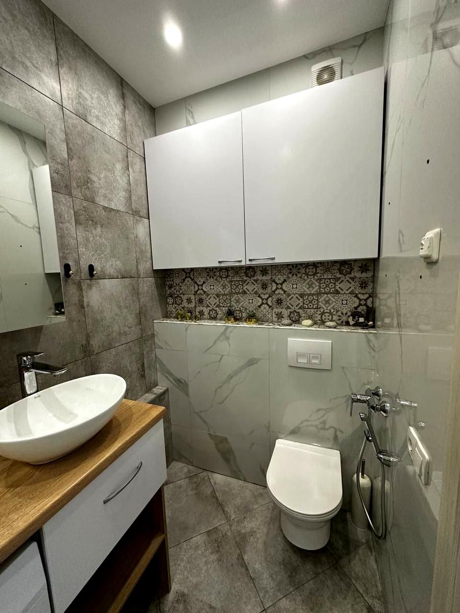 1872764502268058