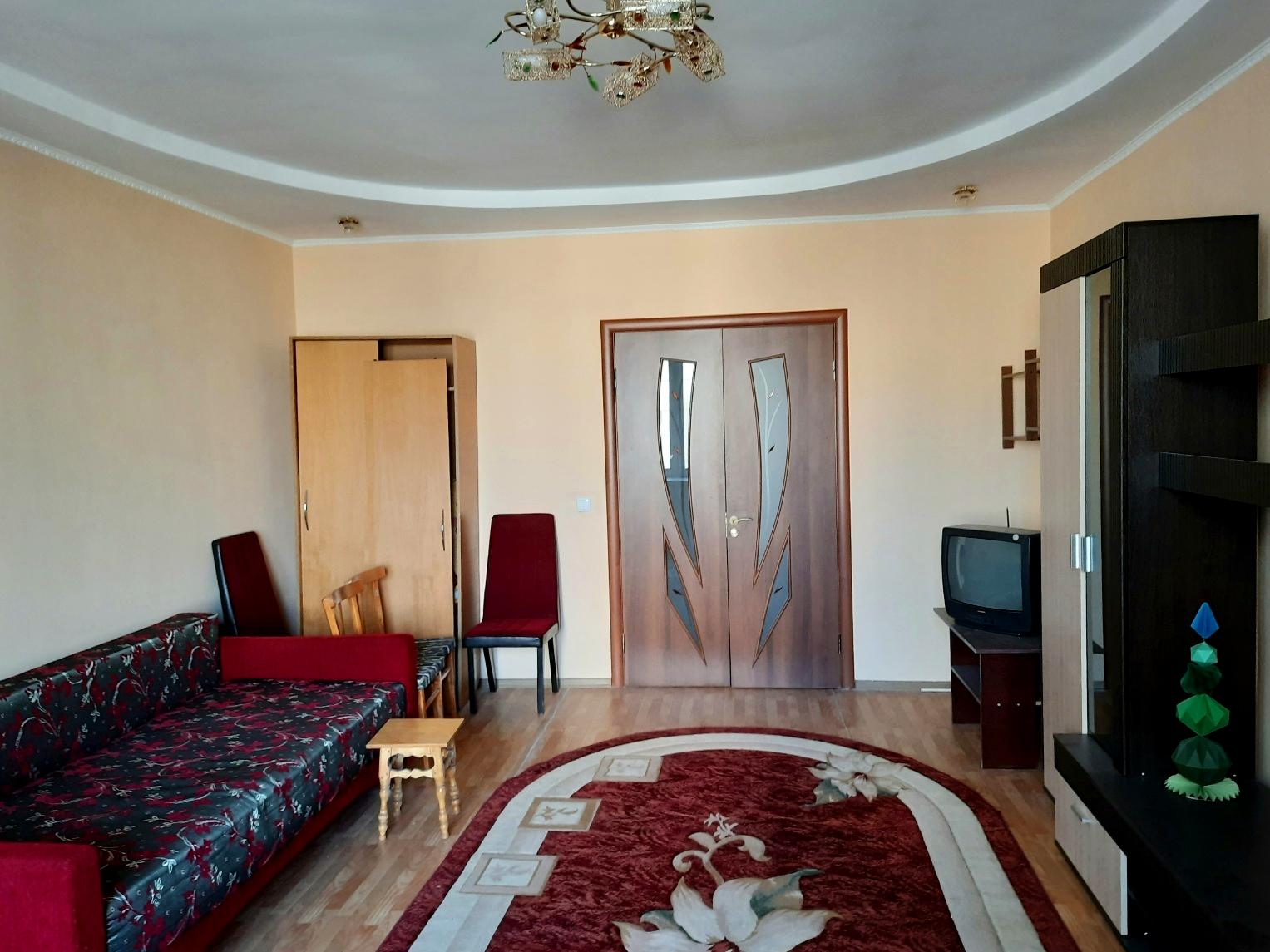 1872768775982394