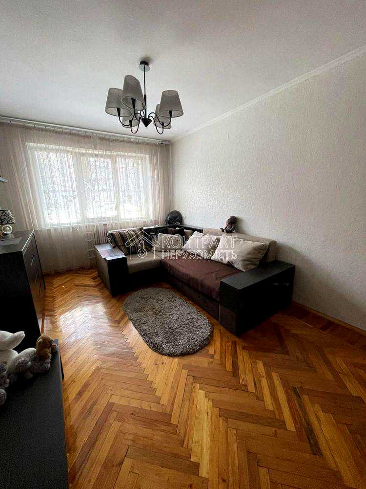 1872773990460297