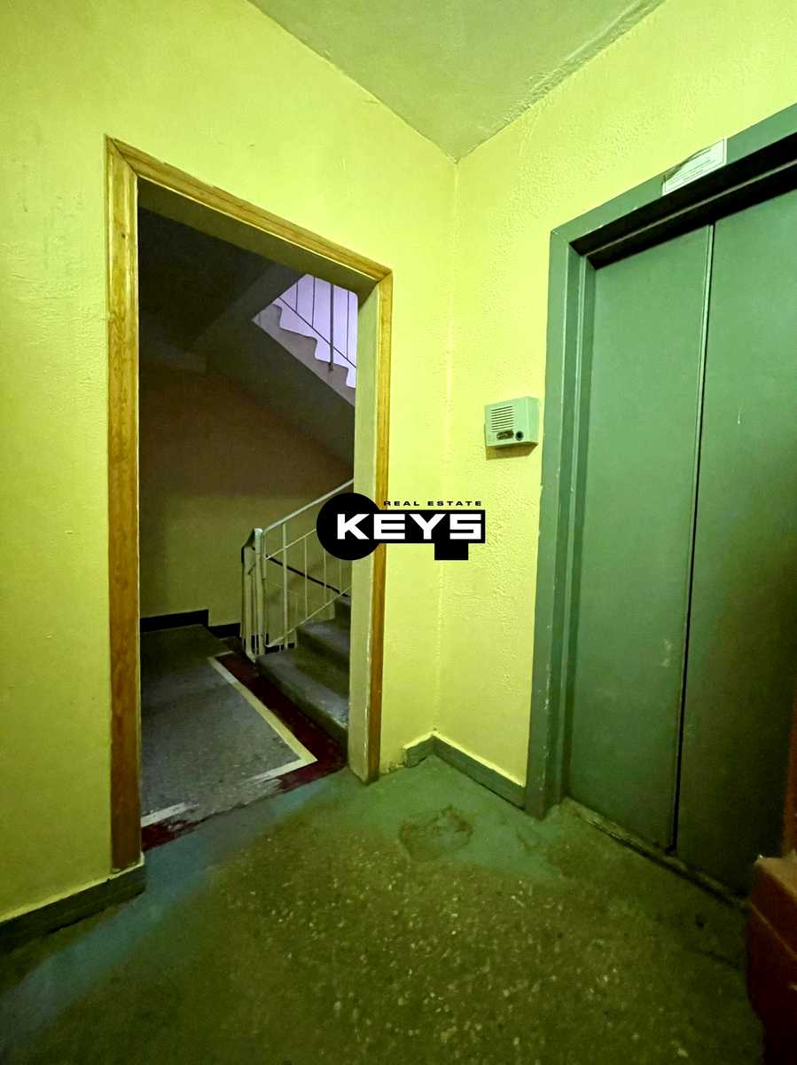 1872777919345585