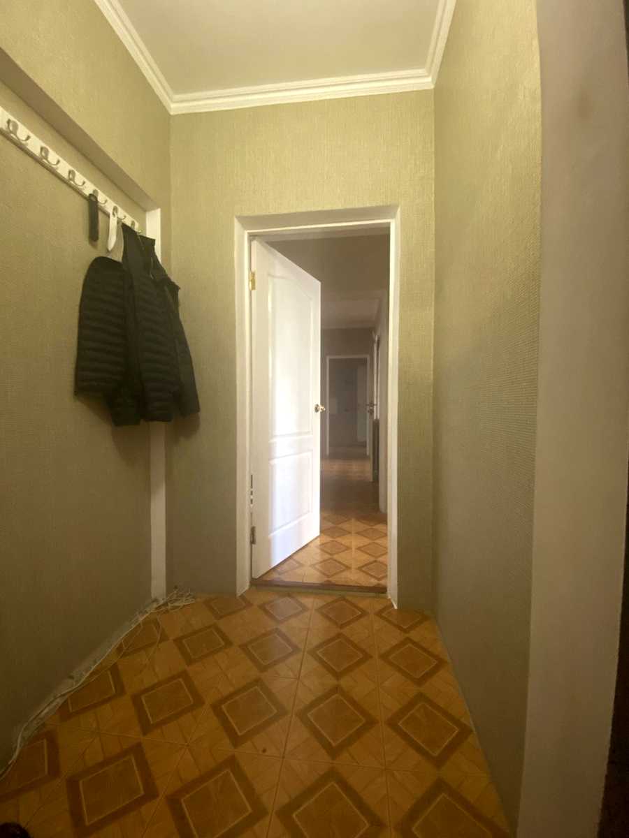 1872779652396645