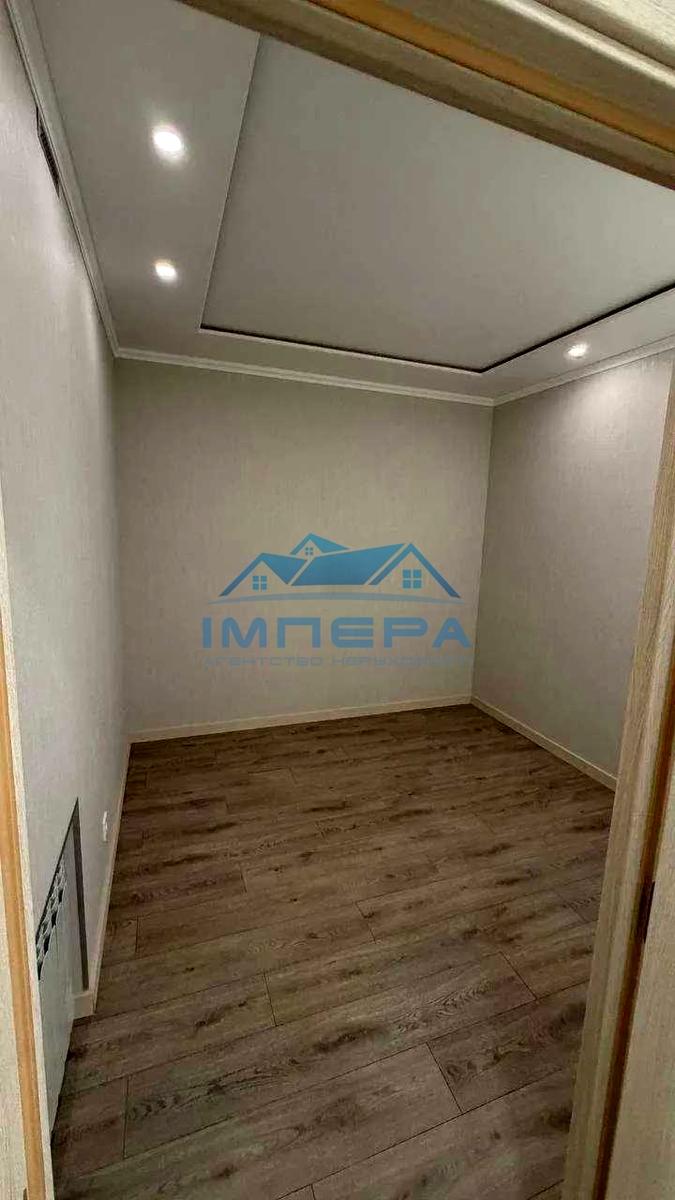 1872779955518364