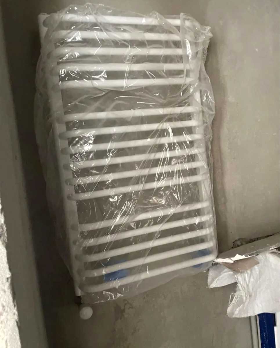 1872784042092931