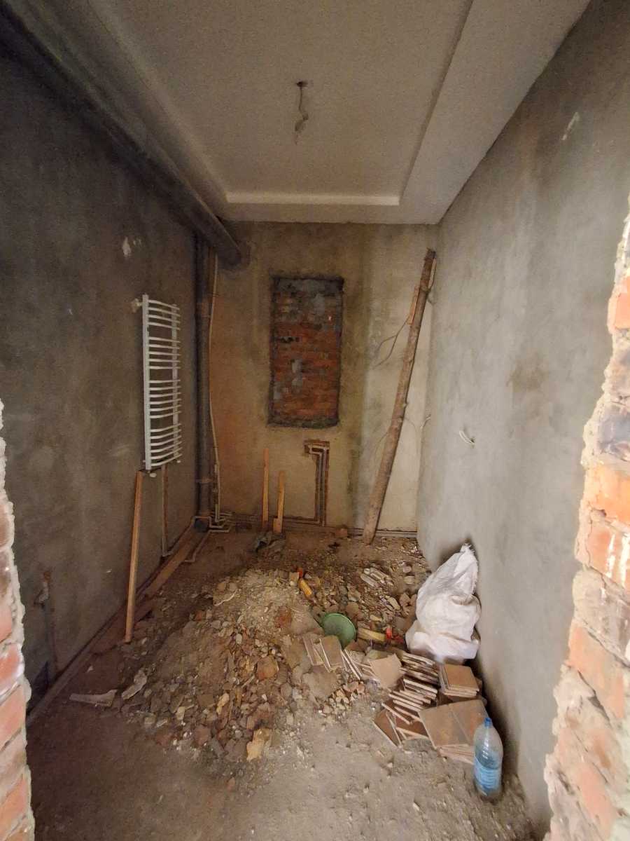1872784864307530