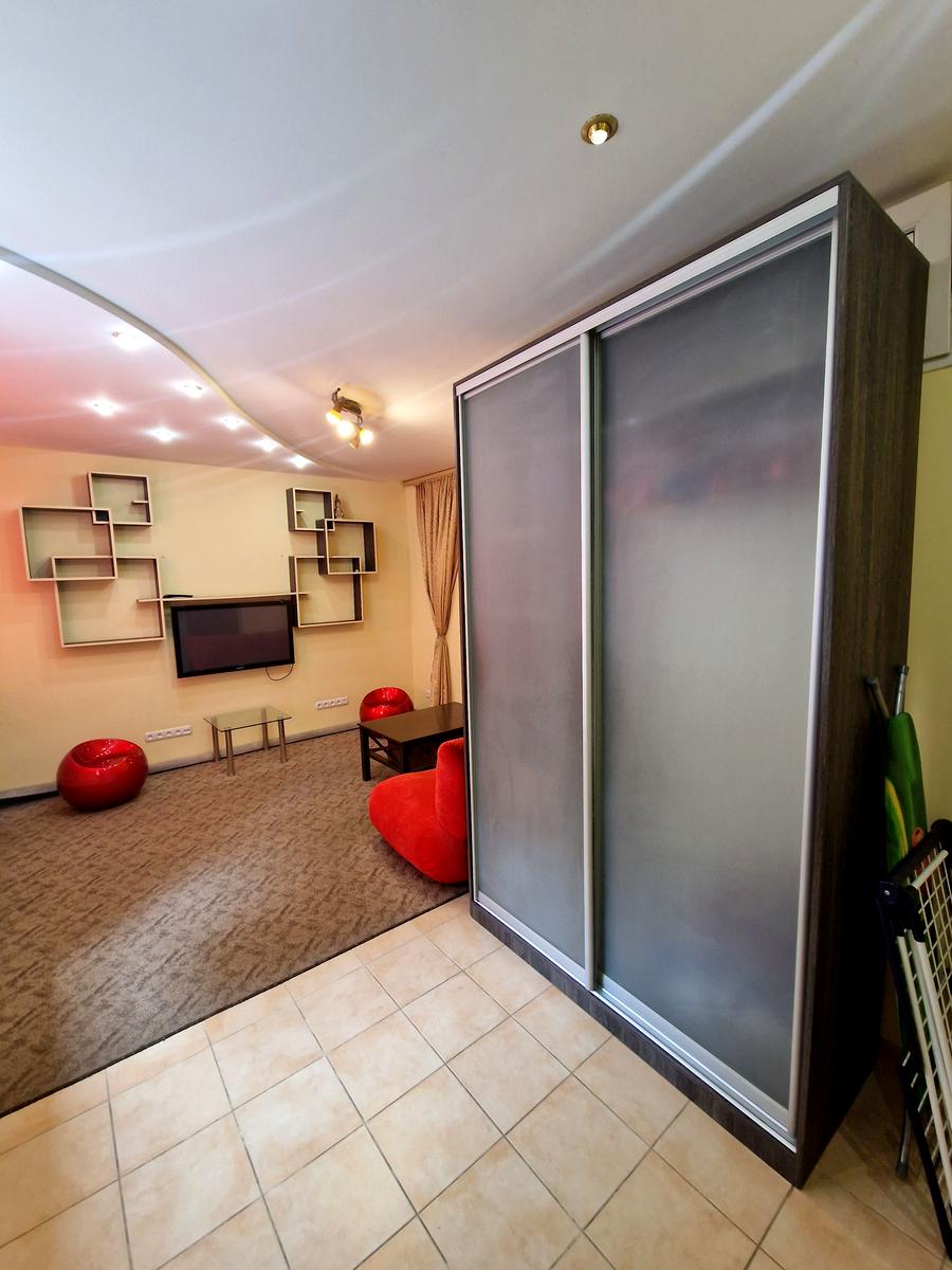 1872786048091221