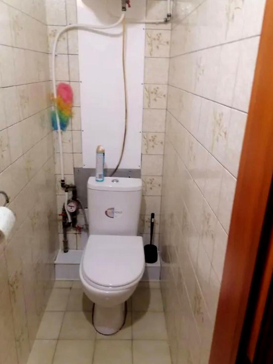 1872787607364417