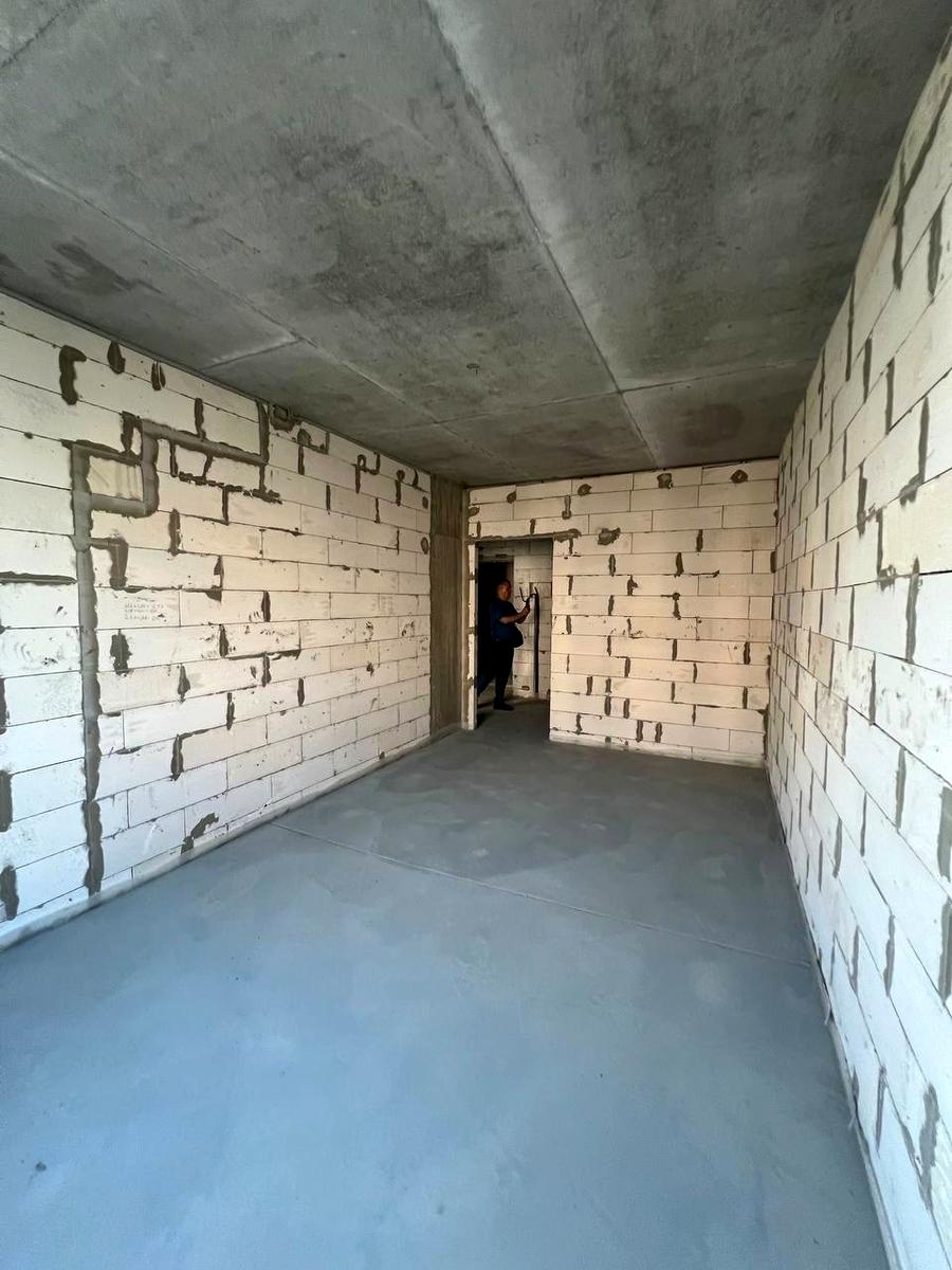 1872789589059969