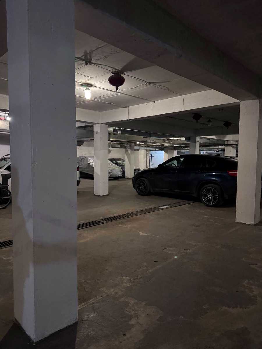 1872808986401339