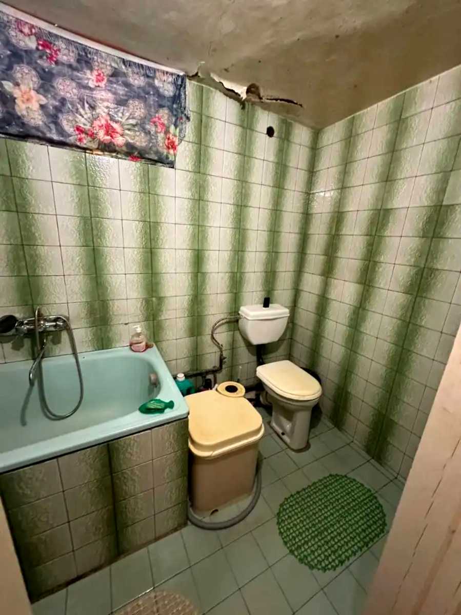 1872837154077803