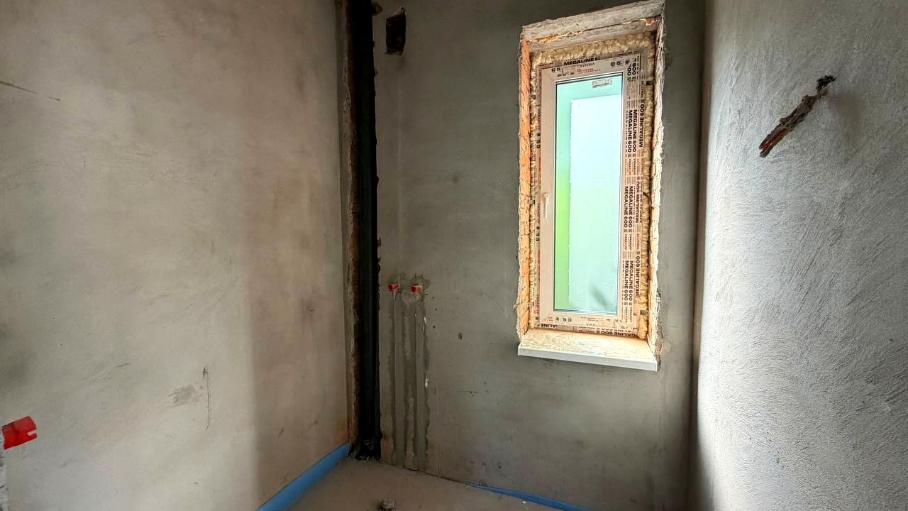 1872848133720337
