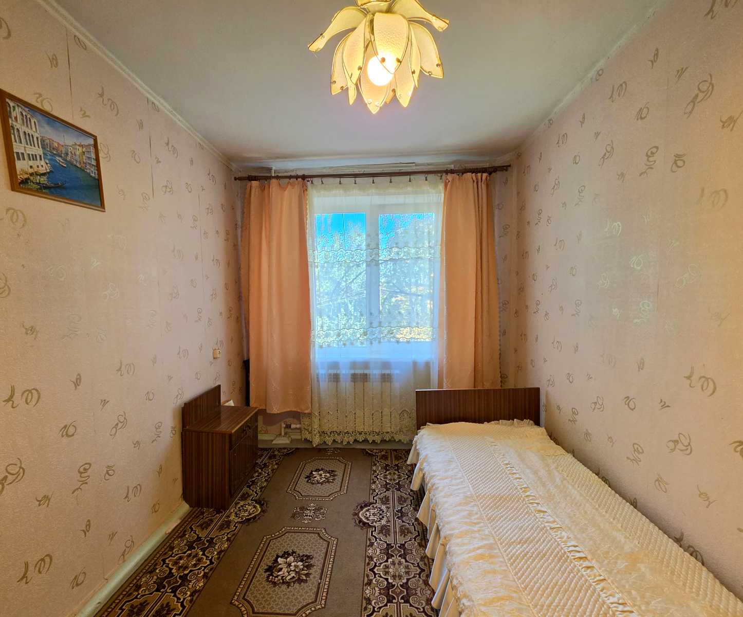 1872848272686887
