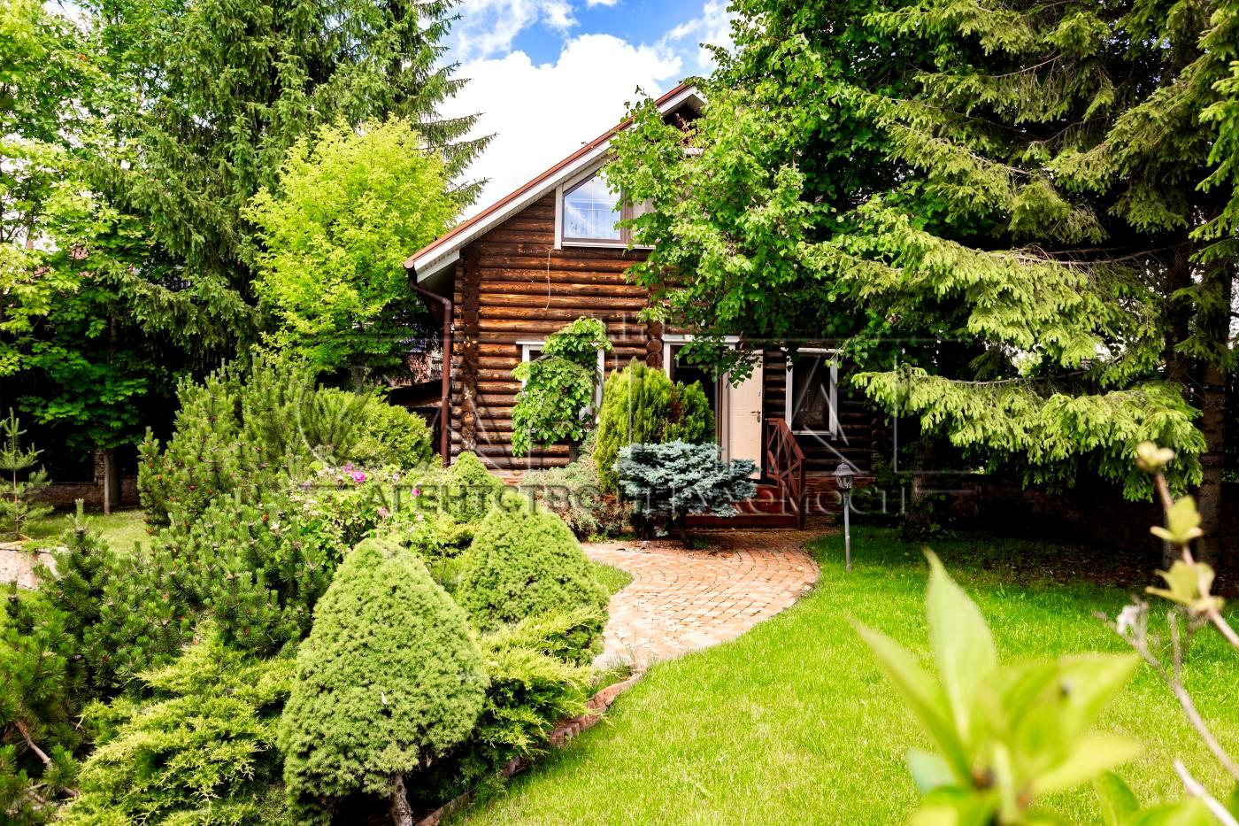 1872849738249656