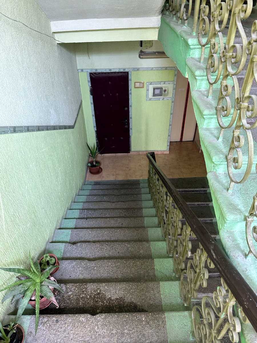 1872850314682381